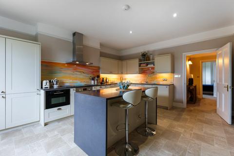 3 bedroom penthouse for sale, Queensholme, Pittville Circus Road, Cheltenham, Gloucestershire, GL52