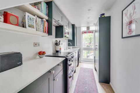19b Tivoli Road, London, N8 8RE