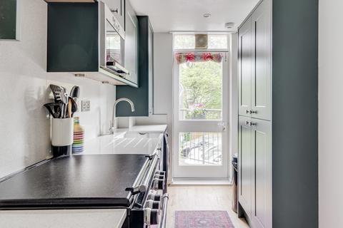 19b Tivoli Road, London, N8 8RE