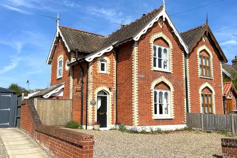 3 bedroom semi-detached house for sale, Bacton Road, North Walsham