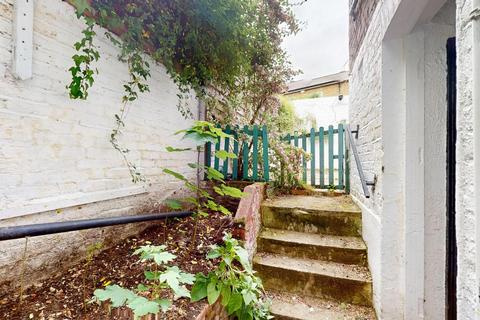 23 Alderney Road, London, E1 4EG