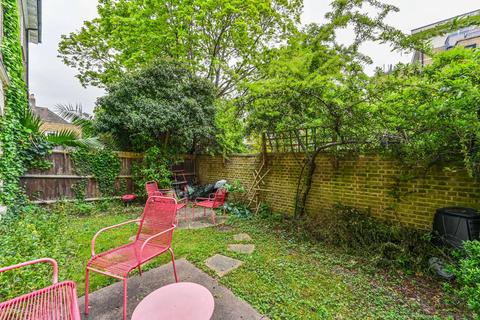 1 bedroom flat for sale, Sancroft Street, Kennington, London, SE11