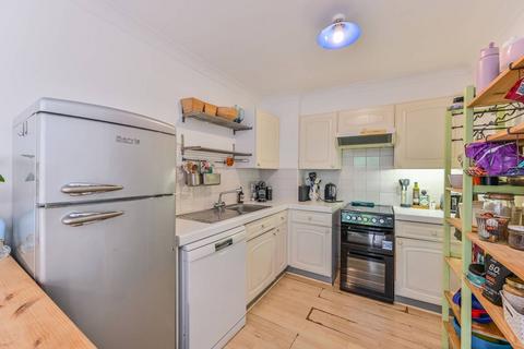 1 bedroom flat for sale, Sancroft Street, Kennington, London, SE11