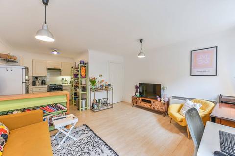 1 bedroom flat for sale, Sancroft Street, Kennington, London, SE11