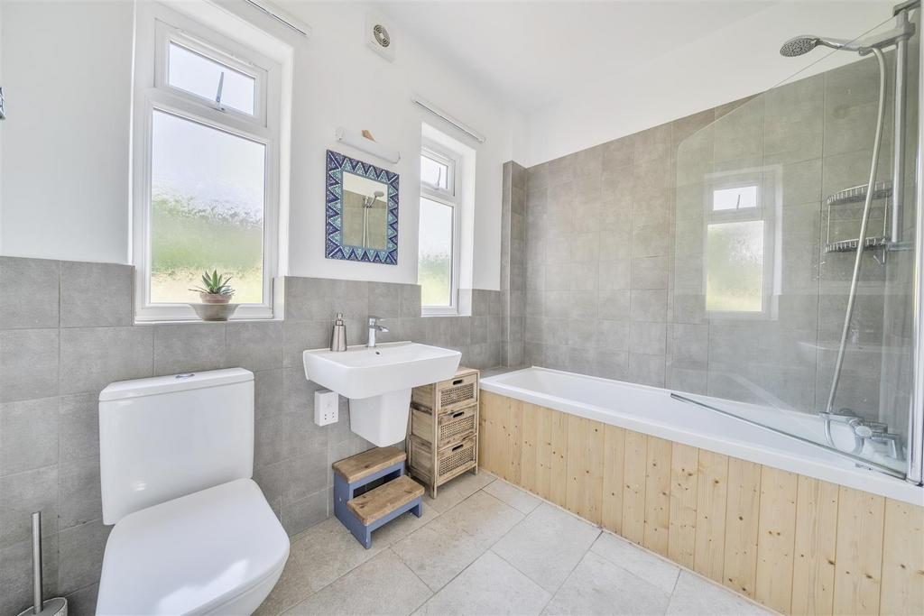 Family bathroom
