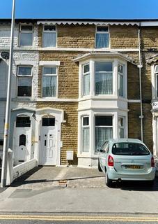 Hospitality for sale, 40 Woodfield Road, Blackpool, Lancashire, FY1 6AX