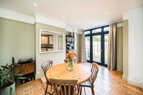35 Cecil Road, London, W3 0DB