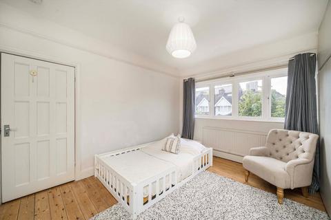 35 Cecil Road, London, W3 0DB
