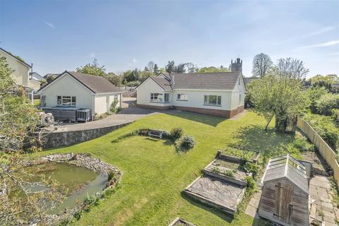 3 bedroom bungalow for sale, St. Michaels Close, Alphington, Exeter