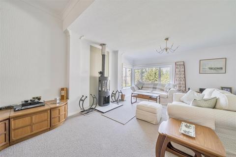 3 bedroom bungalow for sale, St. Michaels Close, Alphington, Exeter