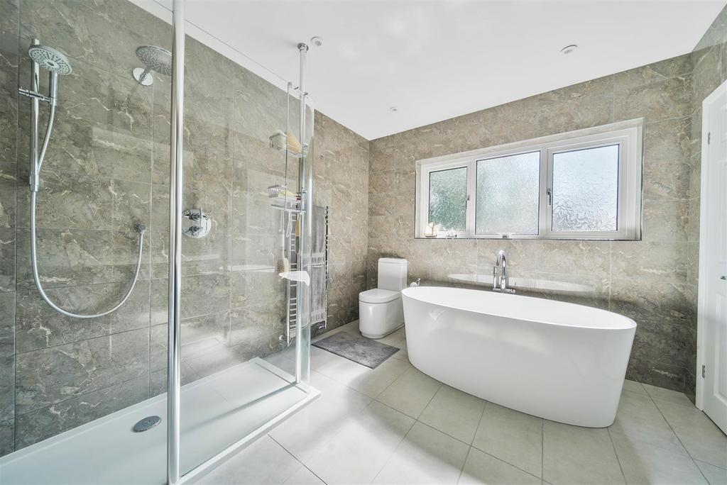 Family bathroom