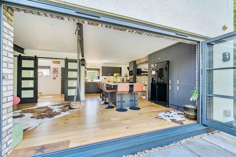 12 Follyfield, Hankerton, Malmesbury, SN16 9LA