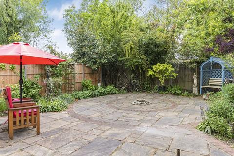 4 bedroom detached house for sale, Tile Kiln Lane, Bexley