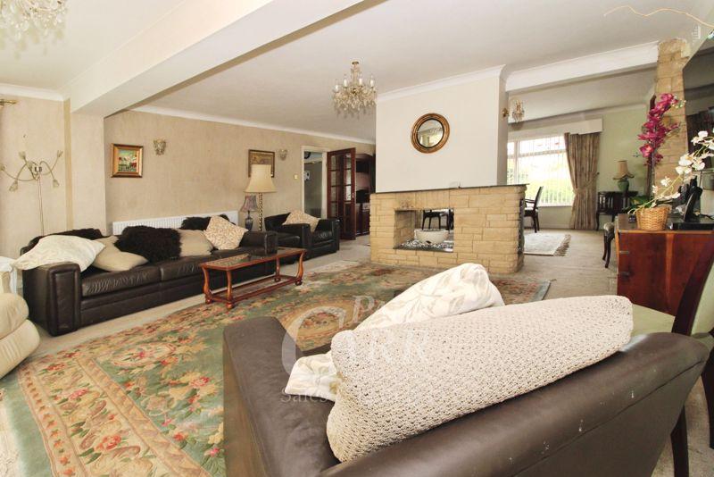 Lounge Dining Room