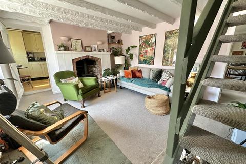 2 bedroom cottage for sale, Kingham Terrace, Truro