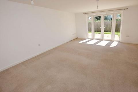 21 Albatross Road, Exeter, EX2 7SB