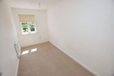 21 Albatross Road, Exeter, EX2 7SB