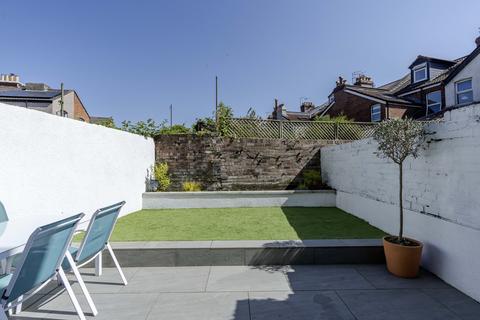 10 Oldfield Place, Bristol, BS8 4QJ
