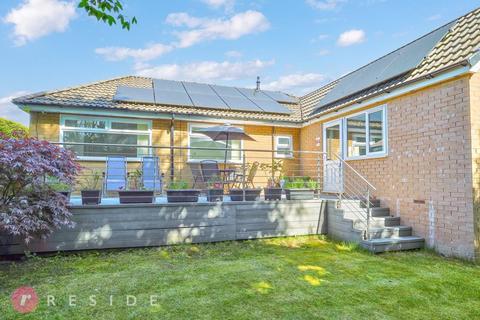 10 Arnside Drive, Rochdale, OL11 5HS