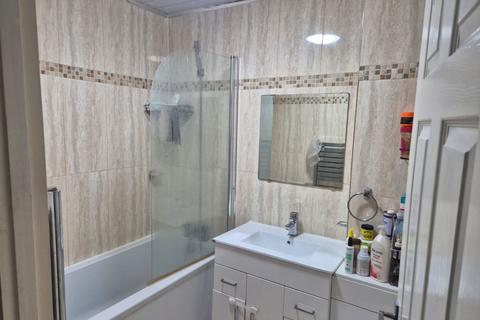 35 Bucklers Way, Carshalton, SM5 2DZ