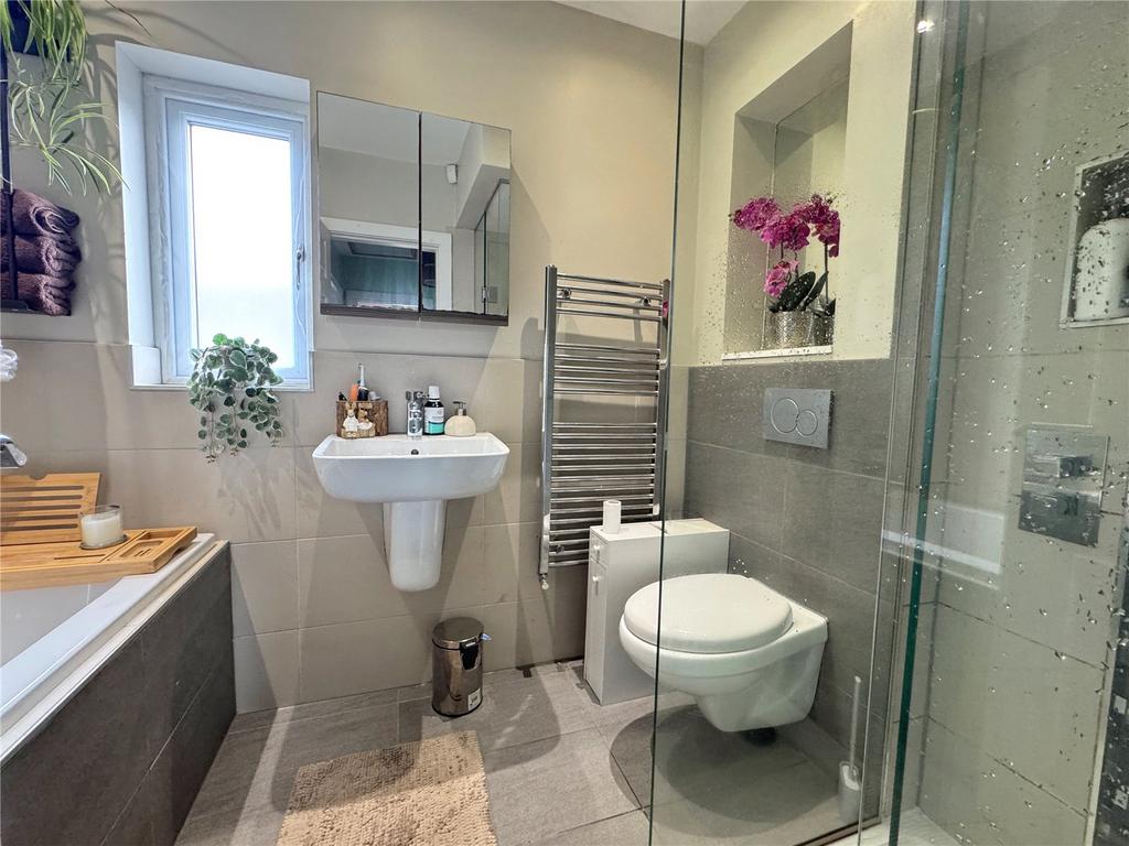 4 Pice Bathroom