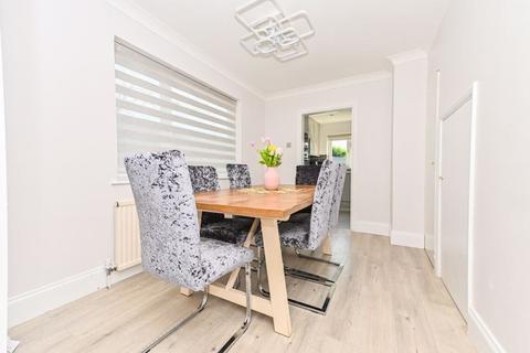 18 Allen Close, Dunstable, LU5 4DG