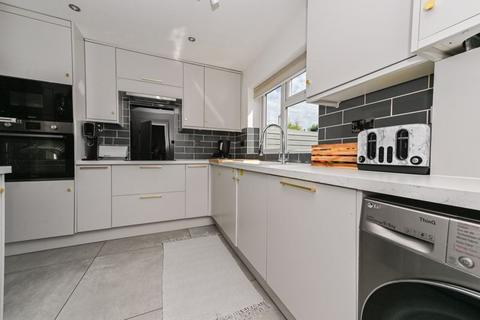 18 Allen Close, Dunstable, LU5 4DG
