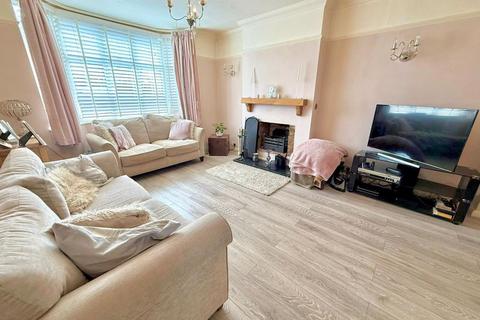 32 Garden Road, Dunstable, LU6 3JD