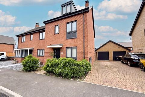 31 Colosseum Drive, Houghton Regis, Dunstable, LU5 6QD