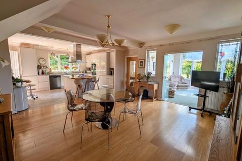 undefined, LOWER ALMONDSBURY, NR BRISTOL