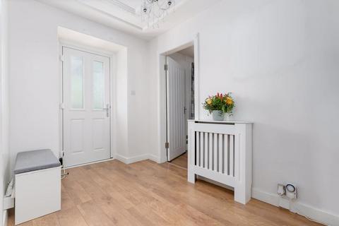11 Bridgegate, Peebles, EH45 8RZ