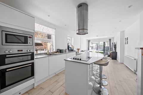 12 Station Road, Carshalton, SM5 2LA