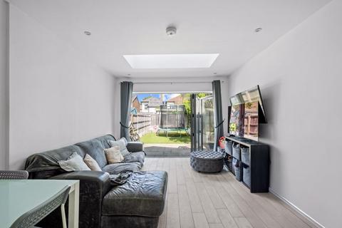12 Station Road, Carshalton, SM5 2LA