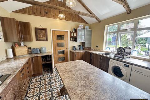2 bedroom bungalow for sale, ROUNDHAYES CLOSE, WEYMOUTH, DORSET