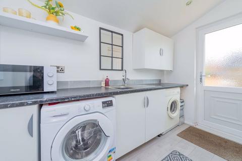 31 Beech Grove, Ellesmere, SY12 0BS