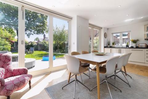 48 Crosbie Road, Birmingham, B17 9BE
