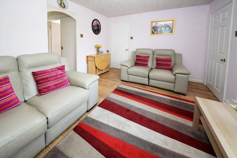 9 Fieldfare Way, Ashton-under-lyne, OL7 9TA