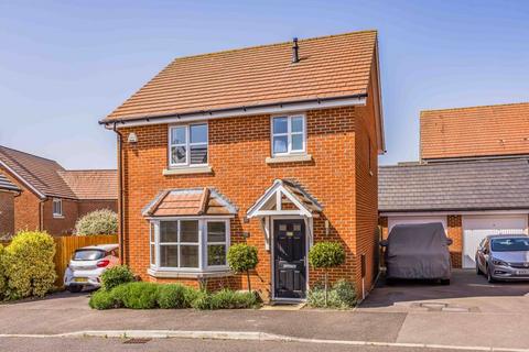 3 bedroom detached house for sale, Lapwing Close, Emsworth