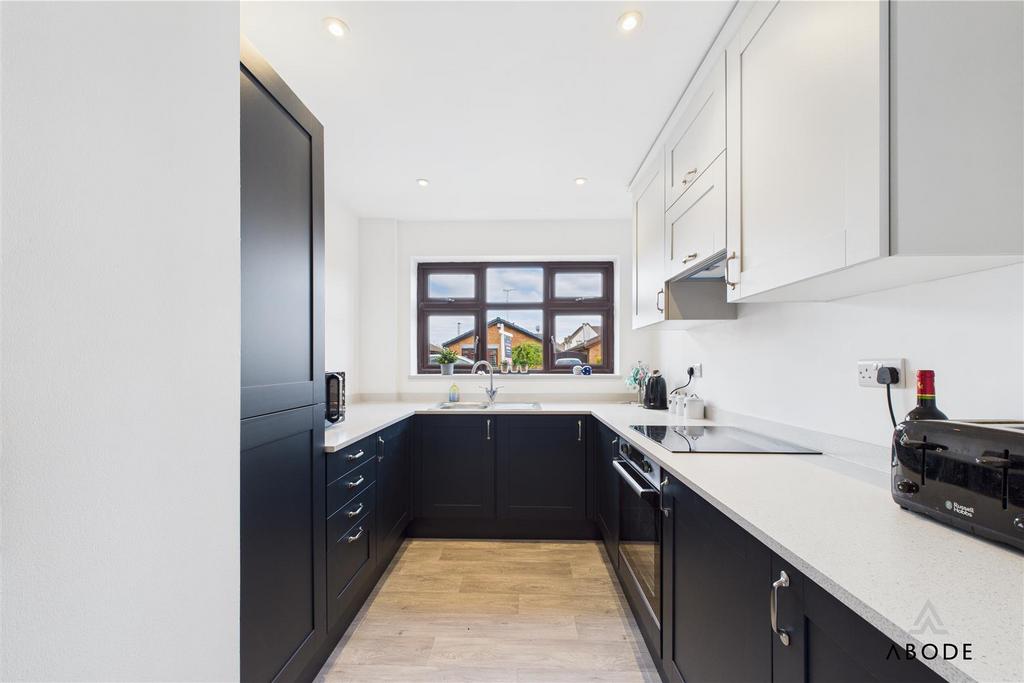 CAM02696 G0-PR0584-STILL001.jpg