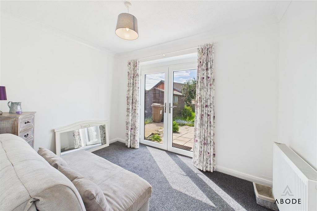 CAM02696 G0-PR0584-STILL011.jpg