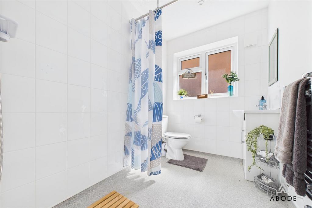 CAM02696 G0-PR0584-STILL013.jpg