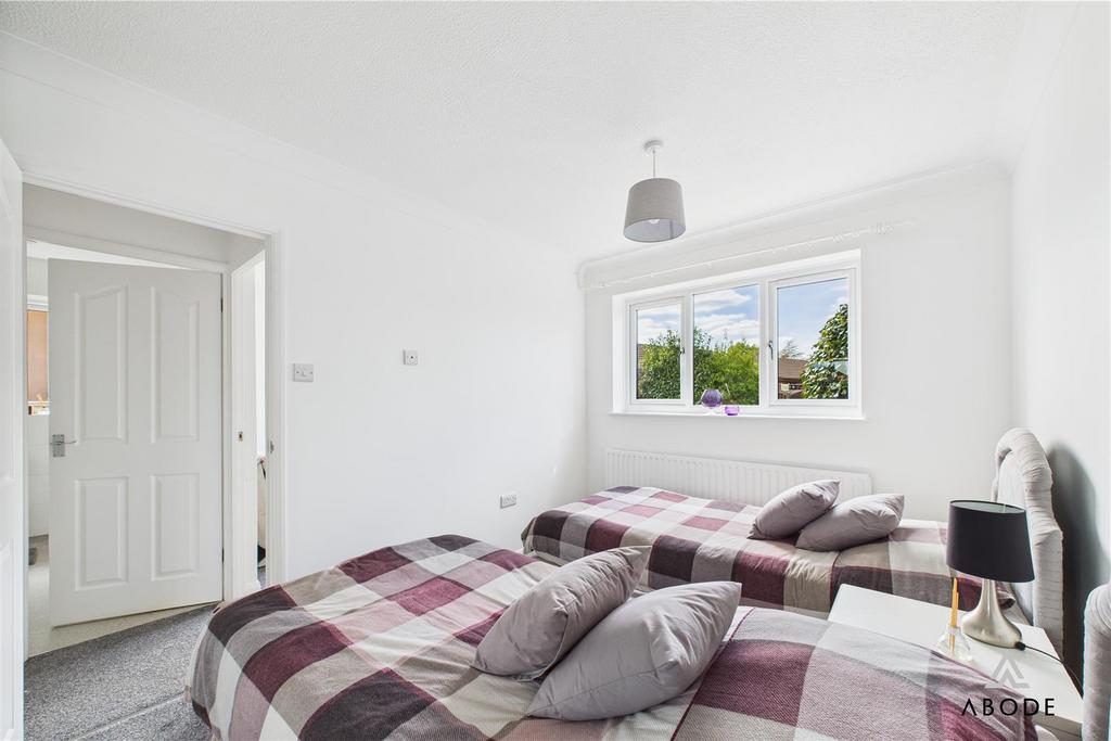 CAM02696 G0-PR0584-STILL009.jpg