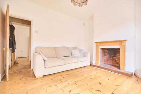 2 bedroom terraced house to rent, Romany Road, Norwich NR3