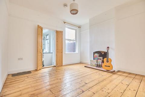 2 bedroom terraced house to rent, Romany Road, Norwich NR3