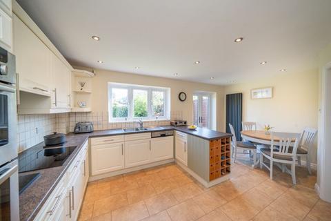 The Birches, 8 Bell Meadow, Pedmore, Stourbridge, DY9 0YY