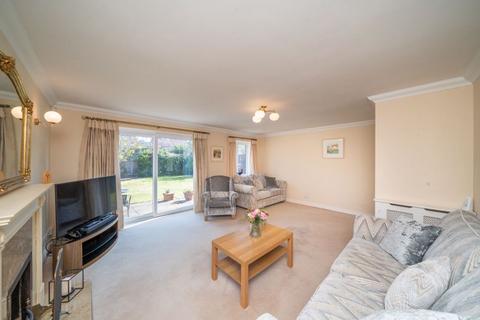 The Birches, 8 Bell Meadow, Pedmore, Stourbridge, DY9 0YY