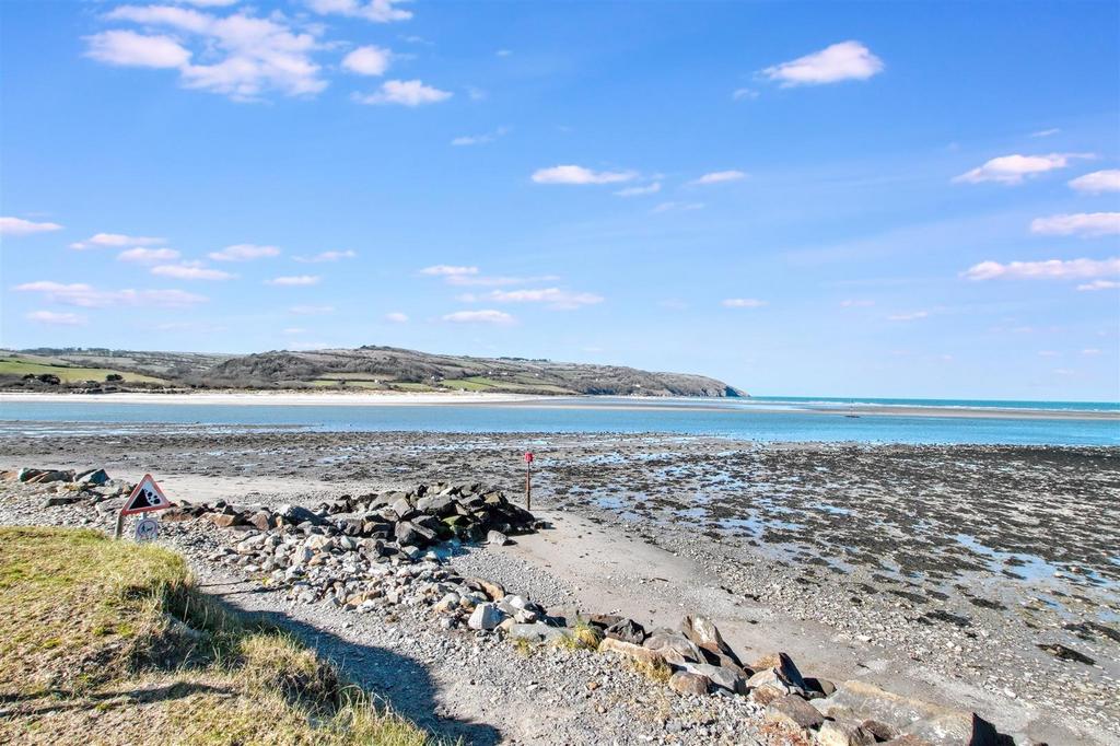 Sea and Estuary Views from the park