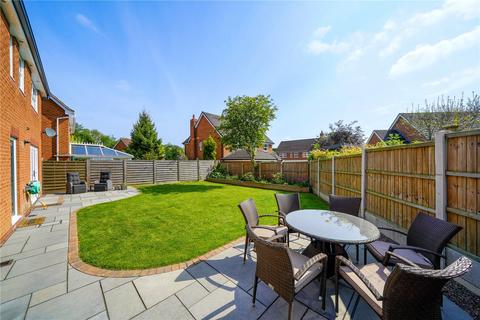 11 Swallowfield Close, Priorslee, Telford, TF2 9TG