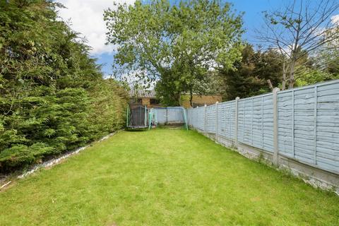3 bedroom terraced house for sale, Wadeville Avenue, Romford, Essex