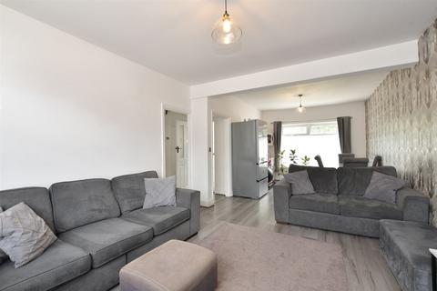 3 bedroom terraced house for sale, Wadeville Avenue, Romford, Essex